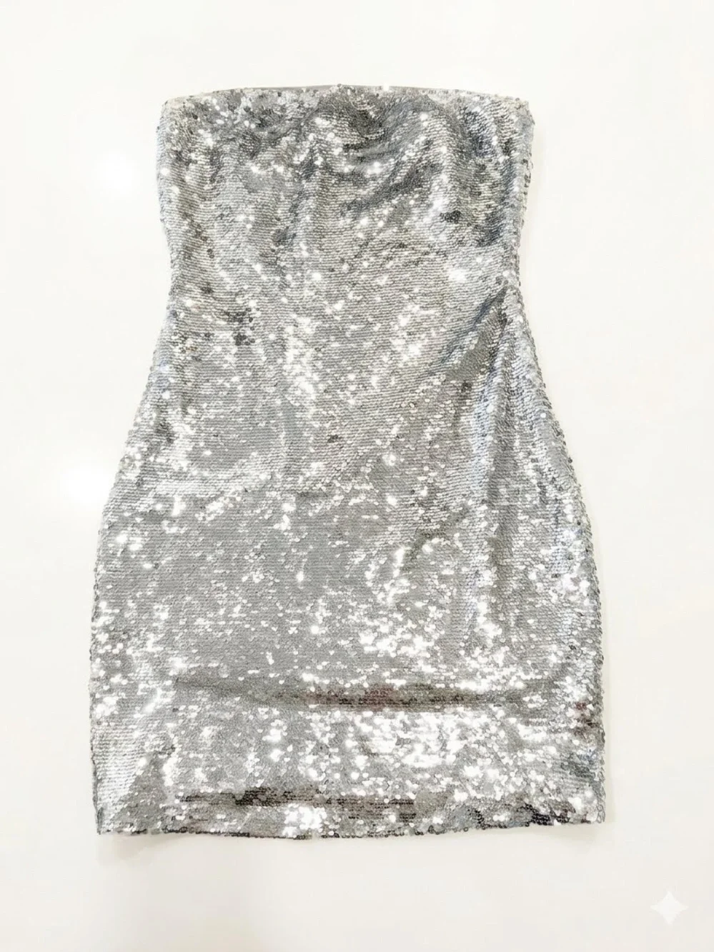 gianni bini silver sequin dress Gianni Bini Dresses | Nwt Gianni Bini Strapless Silver Sequin Mini Dress | Color: Silver | Size: S